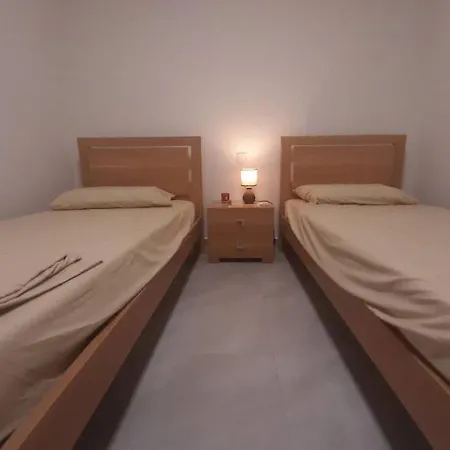 Holiday - Luxury Flat * Сент-Полс-Бей